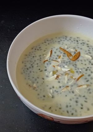 A picture of Sweet potato banana smoothie.