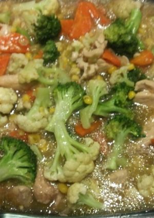 عکسی از دستور خوراک مرغ و سبزیجات با سس سویا