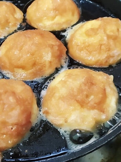முட்டை கார பணியாரம் (muttai kaara paniyaram recipe in tamil) செய்முறை முக்கிய புகைப்படம்
