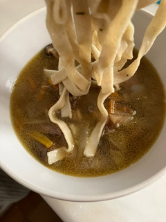 Una foto de Fetuccini estilo ramen