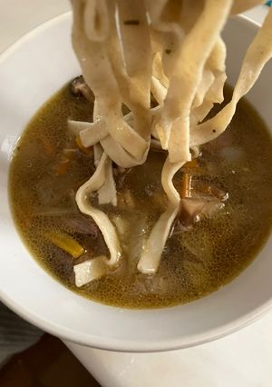 Una foto de Fetuccini estilo ramen