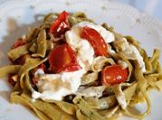 Una foto di burrata cheese