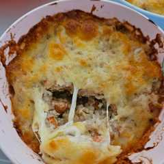 A picture of Salmon Baked Rice.