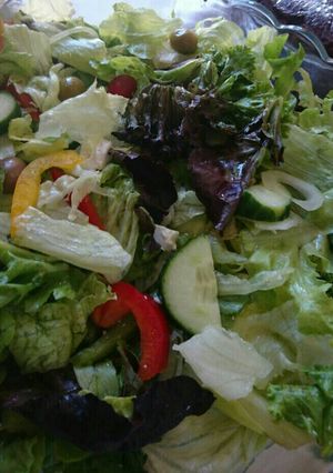 A picture of Greek salad.