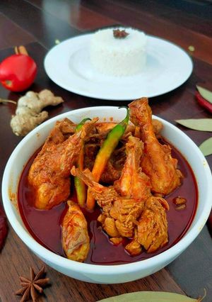 মুরগির লাল ঝোল (Murgir lal jhol recipe in Bengali) রেসিপির প্রধান ছবি
