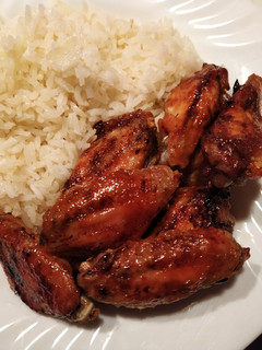 Una foto de Alitas de pollo al horno con miel