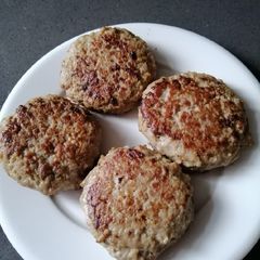 A picture of Beef Patties.