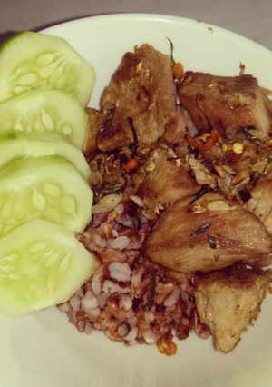 Foto resep Spicy Pork Saute Rice Bowl versi Eating Clean