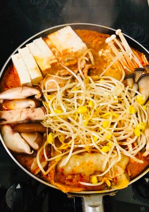 Hình của món Lẩu kim chi hàn quốc.