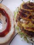 Hambuguesas🍔 de arvejas con tajadas de plátano🍌 maduro