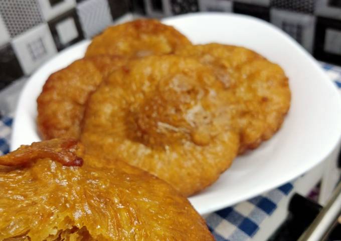 Kue Cucur Lembut dan Bersarang