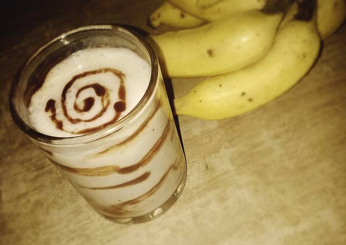 Step-by-Step Guide to Prepare Ultimate Banana-Chocobar Milkshake