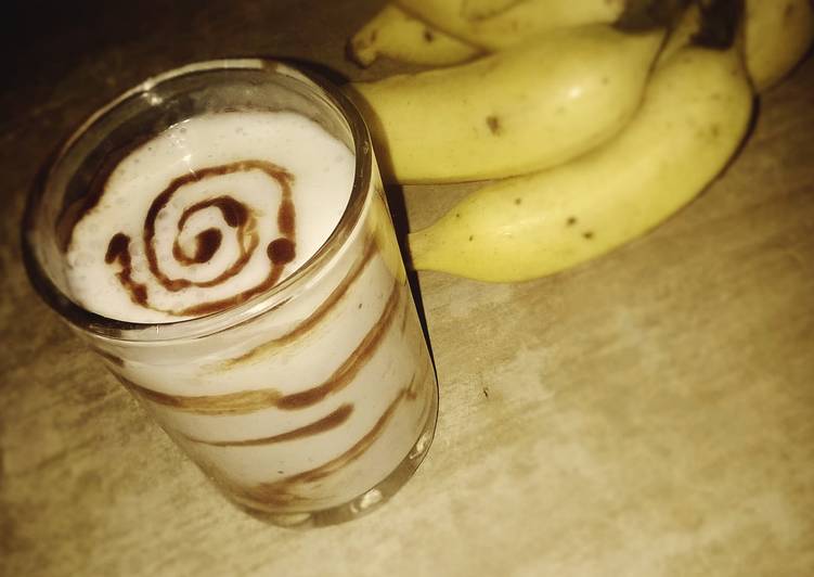 Easiest Way to Make Ultimate Banana-Chocobar Milkshake