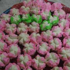 bolu kukus mekar রেসিপির প্রধান ছবি