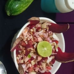 A picture of Multicolour Sprout Salad.