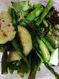 Ensalada de Tuna con Espárragos y vinagreta agridulce de mostaza