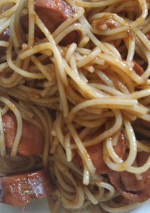 A picture of Spaghetti and sausage in sauce #4weeks challenge.