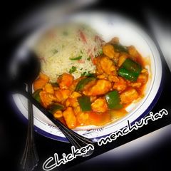 A picture of Chicken menchurian.