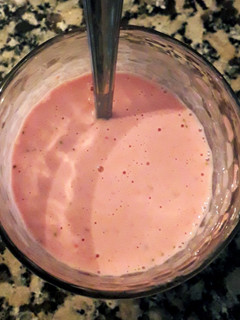 Una foto de Batido de fresa y avena