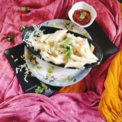 A picture of Italian pasta Italian white sauce pasta.