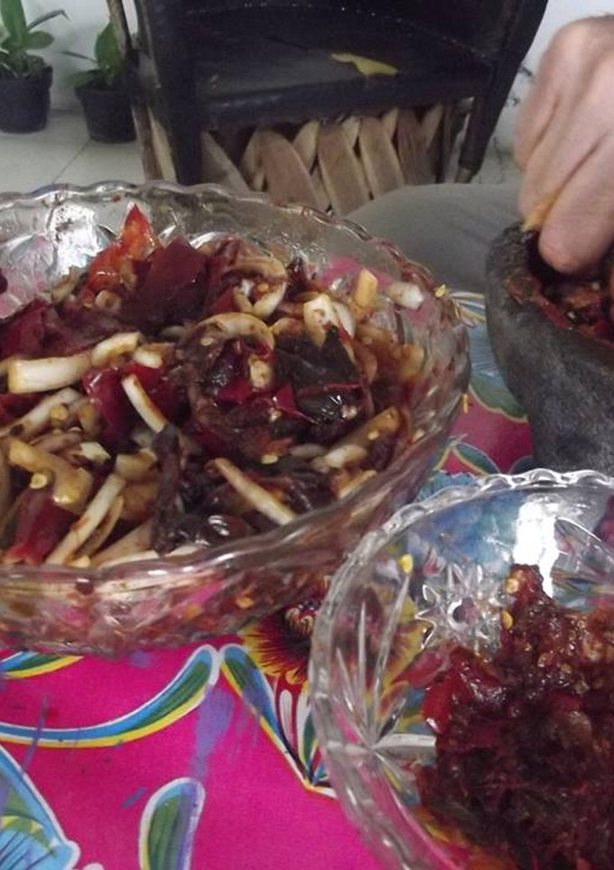 Una foto de Adobo ranchero para  pierna, birria o gordas de horno tipo el Ocote