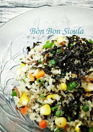 Hình của món Cơm Gạo lứt chiên Rong biển (Món chay).
