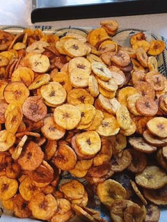 A picture of Crunchy Plantian chips.