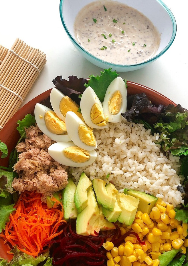 Una foto de Ensalada de arroz con vinagreta de queso fresco batido %, mostaza y balsámico a la miel
