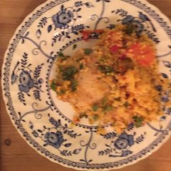A picture of One-pot chicken pilaf.