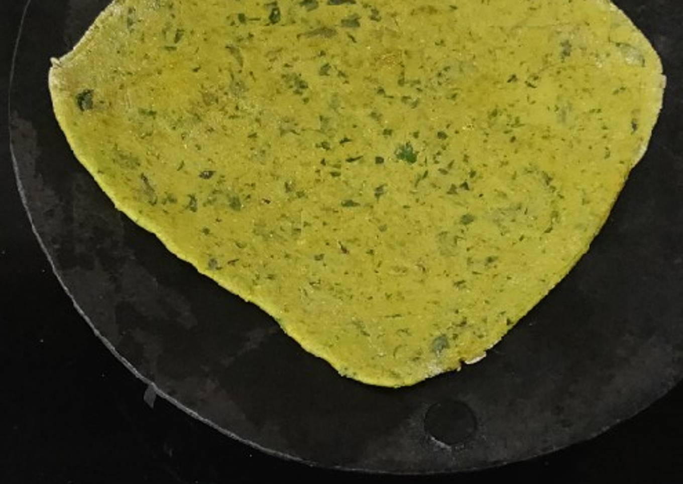 palak chilli paratha