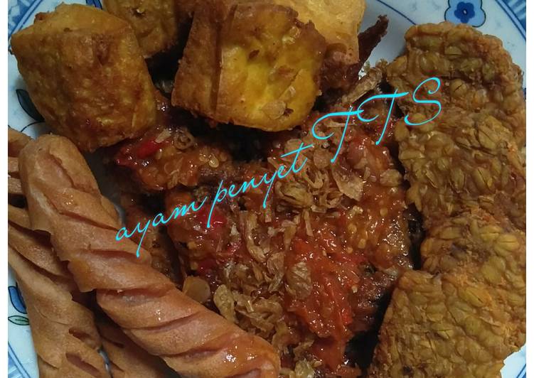 Bagaimana Menyiapkan Ayam penyet TTS(tahuTempeSosis&, Bikin Ngiler