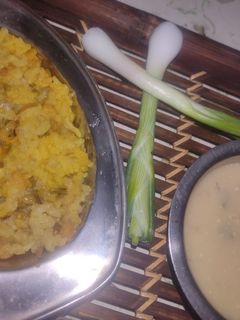 ખીચડી કઢી (Khichdi Kadhi Recipe In Gujarati) રેસીપી મુખ્ય ફોટો