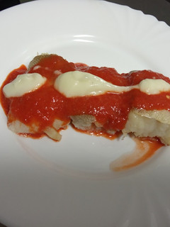 Una foto de Bacalao al pil pil con salsa de pimientos del piquillo 🐟🐟