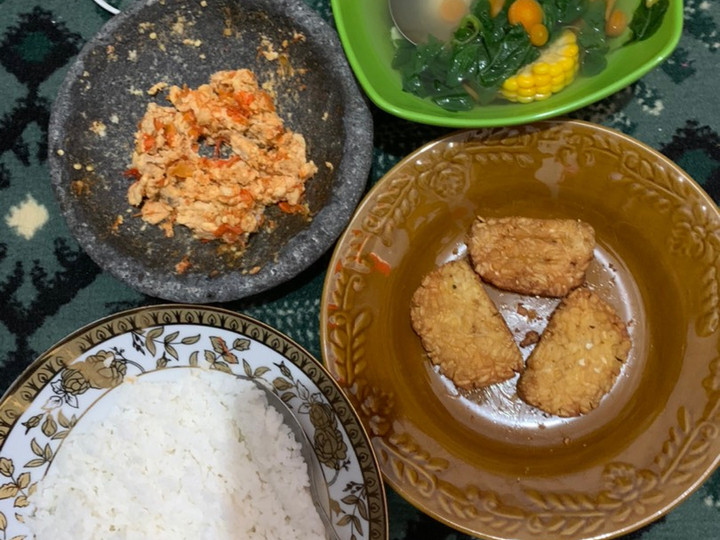 Langkah Mudah untuk Menyiapkan Tempe Penyet Kukus Dijamin Mantul Bunda Pasti Bisa