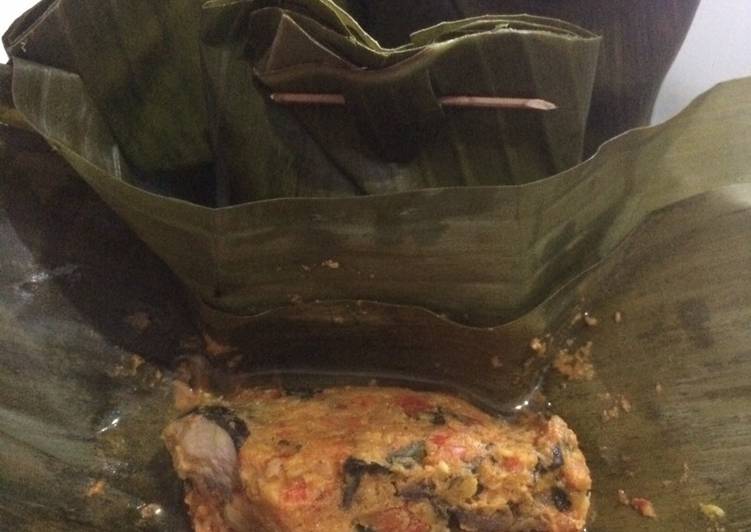 Cara Gampang Membuat Pepes ikan tongkol sederhana yang Enak