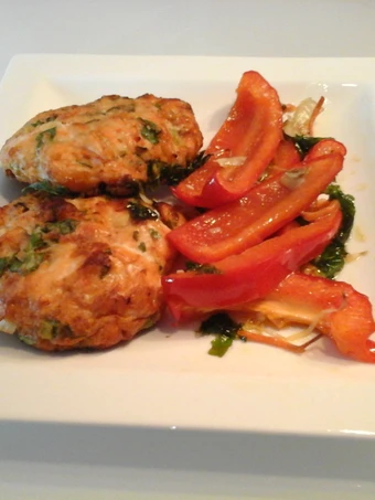 Easy Steps to Prepare Salmon burgers with Roasted Veggies which Delicious
