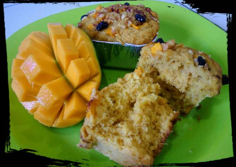 Langkah Mudah untuk Menyiapkan Muffin mangga yang Menggugah Selera