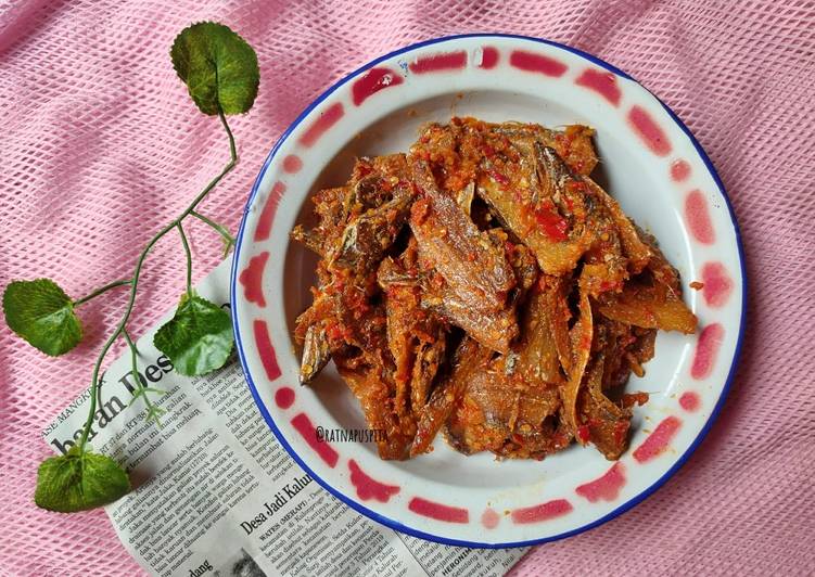 Sambal Ikan Asin Layur