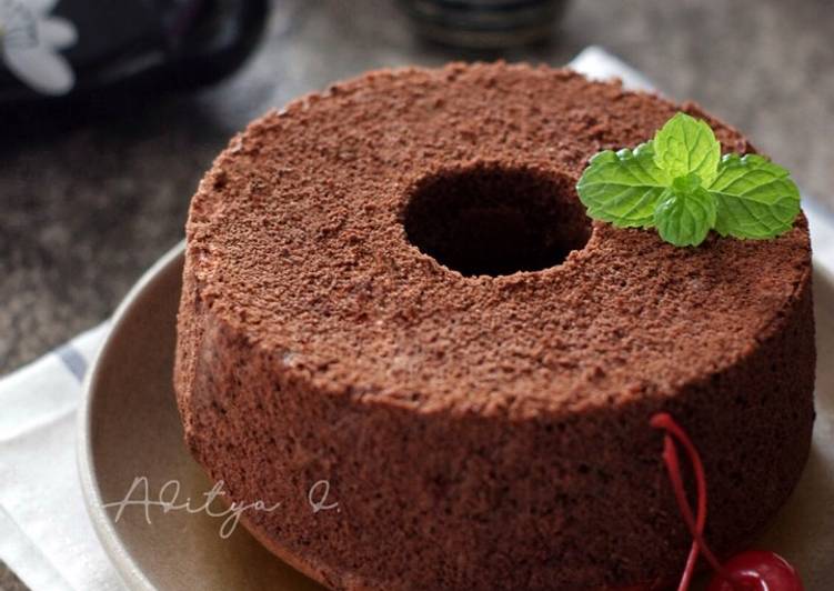 Japanese Dark Pearl Chiffon Cake