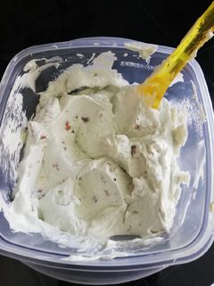 Una foto de Pasta de sándwich de queso azul con nueces