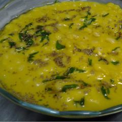 A picture of Boondi Ki kadhi.