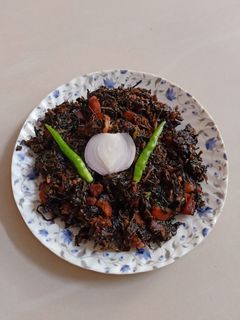 लाल भाजी (lal bhaji recipe in Hindi) रेसिपी मुख्य फोटो