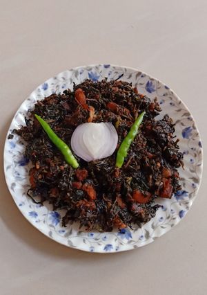 लाल भाजी (lal bhaji recipe in Hindi) रेसिपी मुख्य फोटो