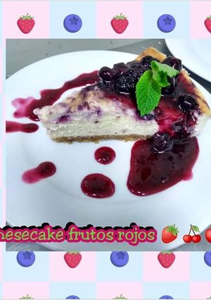 Una foto de Cheesse cake de frutos rojos