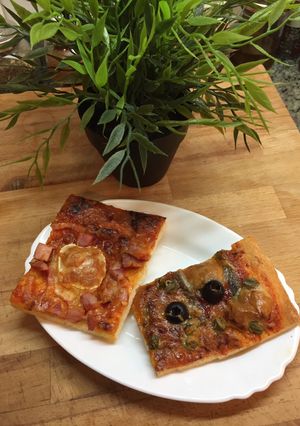 Una foto de Pizza dos gustos