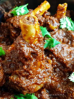 A picture of Mutton curry.