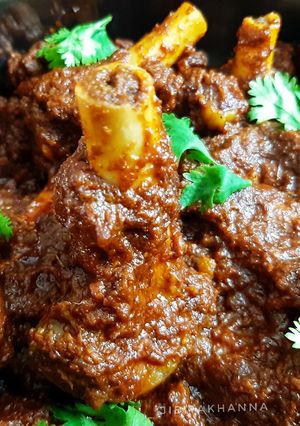 A picture of Mutton curry.