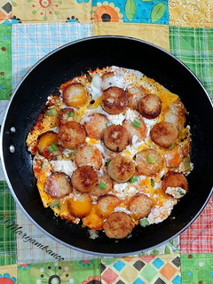 عکسی از دستور املت سوسیس (صبحانه پروتیینه)