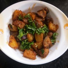 A picture of Aloo Baingan Sabji.