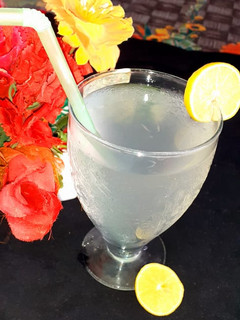 नींबू पानी (Nimbu pani recipe in hindi) रेसिपी मुख्य फोटो